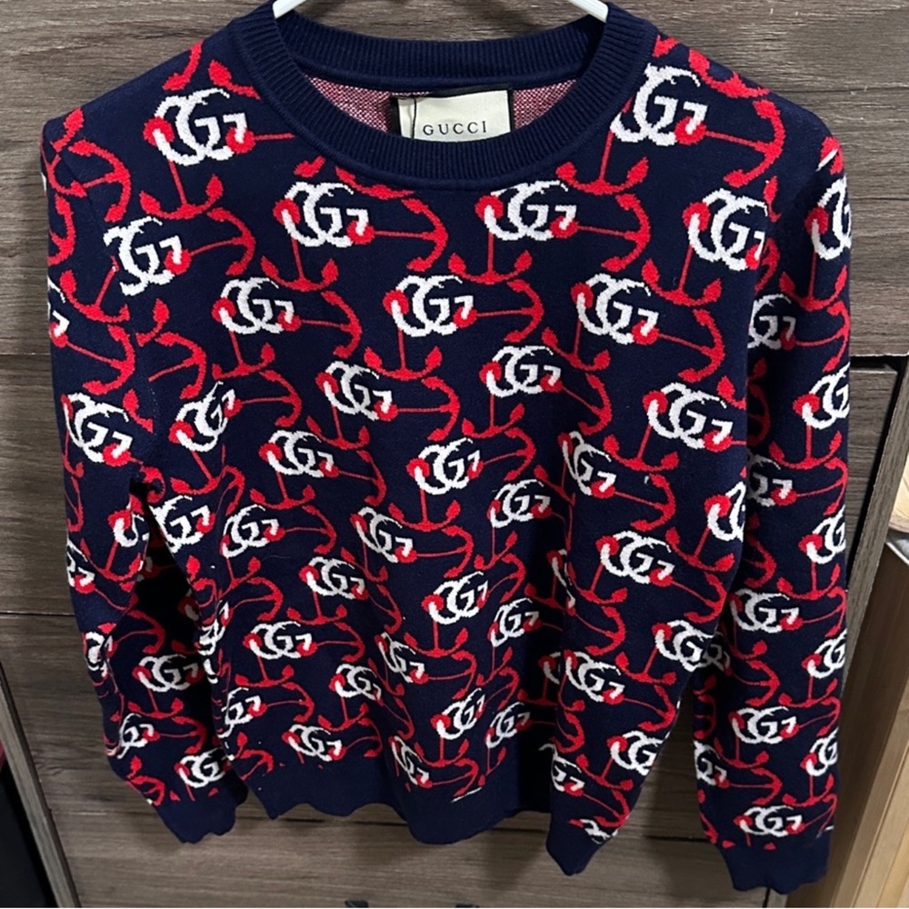 Navy & red knit top